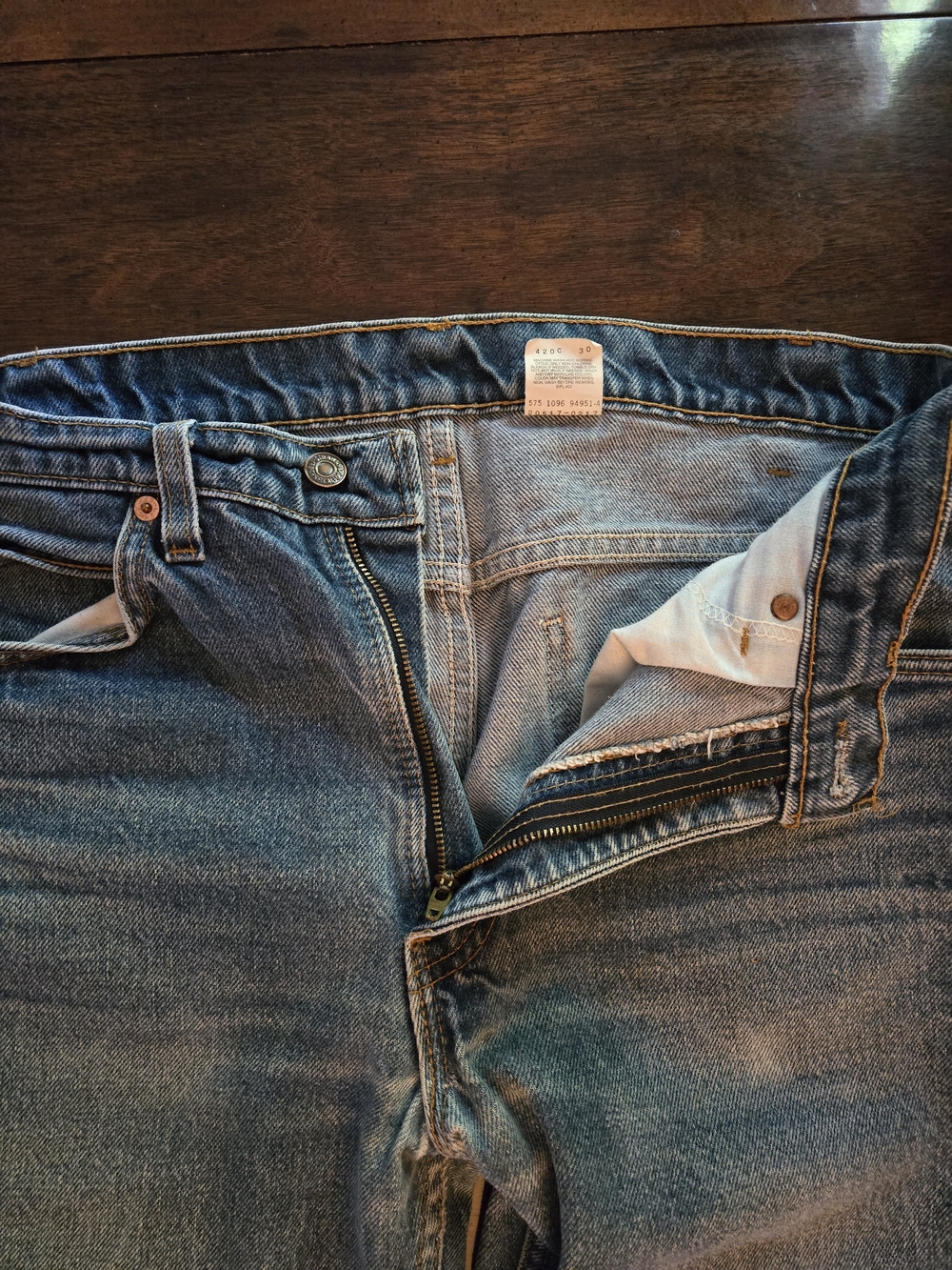 Levi's Men's Faded Blue Bootcut Jeans - Picture 4 of 16